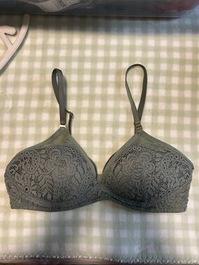 Aerie Green Lace Trim Wireless Bra - 34C